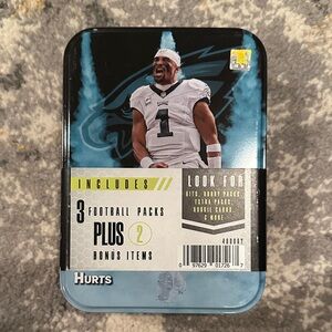 NFL FACTORY SEALED Jalen Hurts TIN 3 PACKS + 2 Bonus Items Eagles